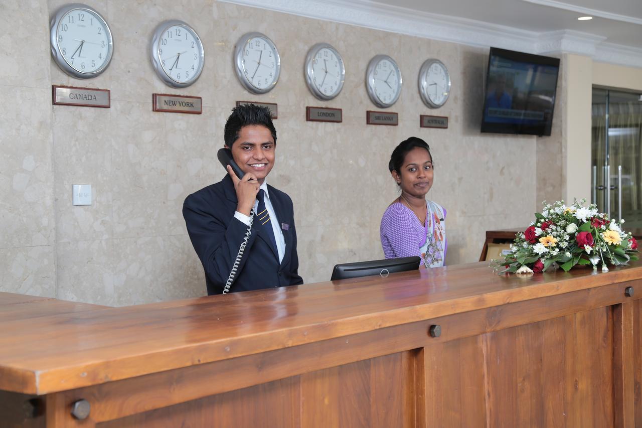 Hotel Sapphire Colombo Exterior foto